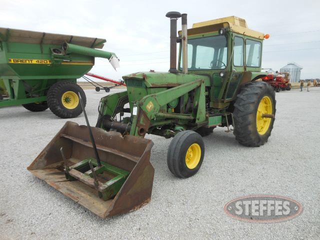 1972 John Deere 4320_0.jpg